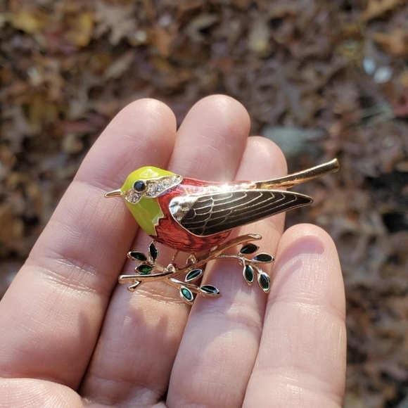 NWOT Bird Rhinestone Pin - Picture 2 of 4
